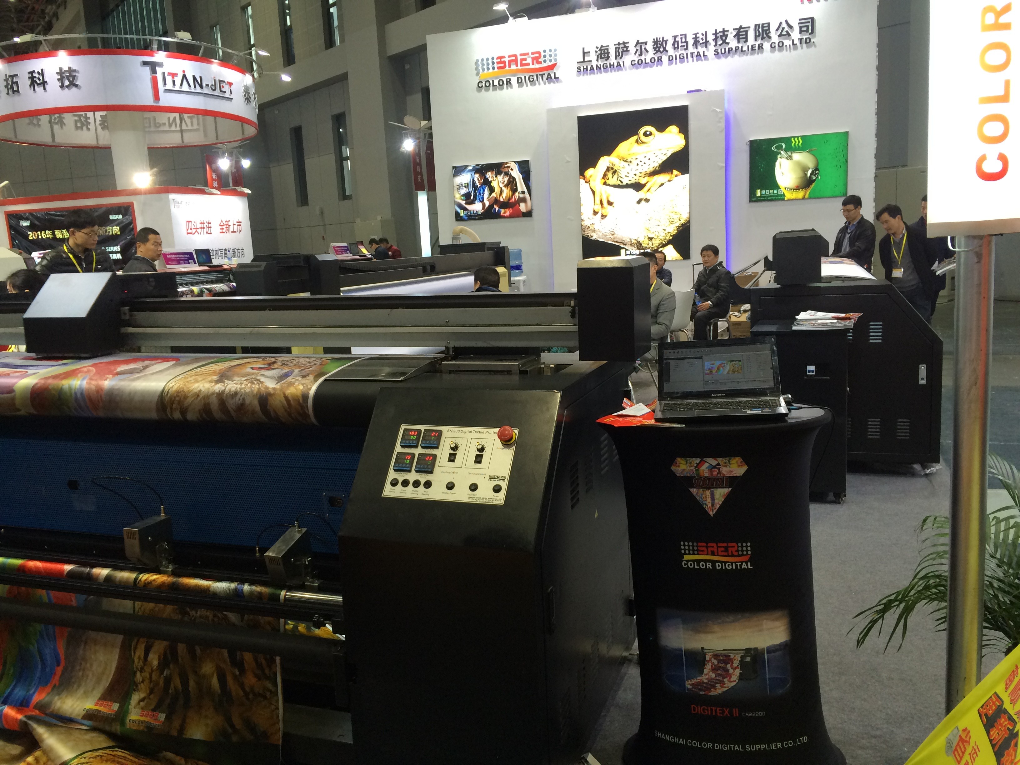 China Roll To Roll Directly Print Cotton Fabric Material Printer With Pigment Ink on sale