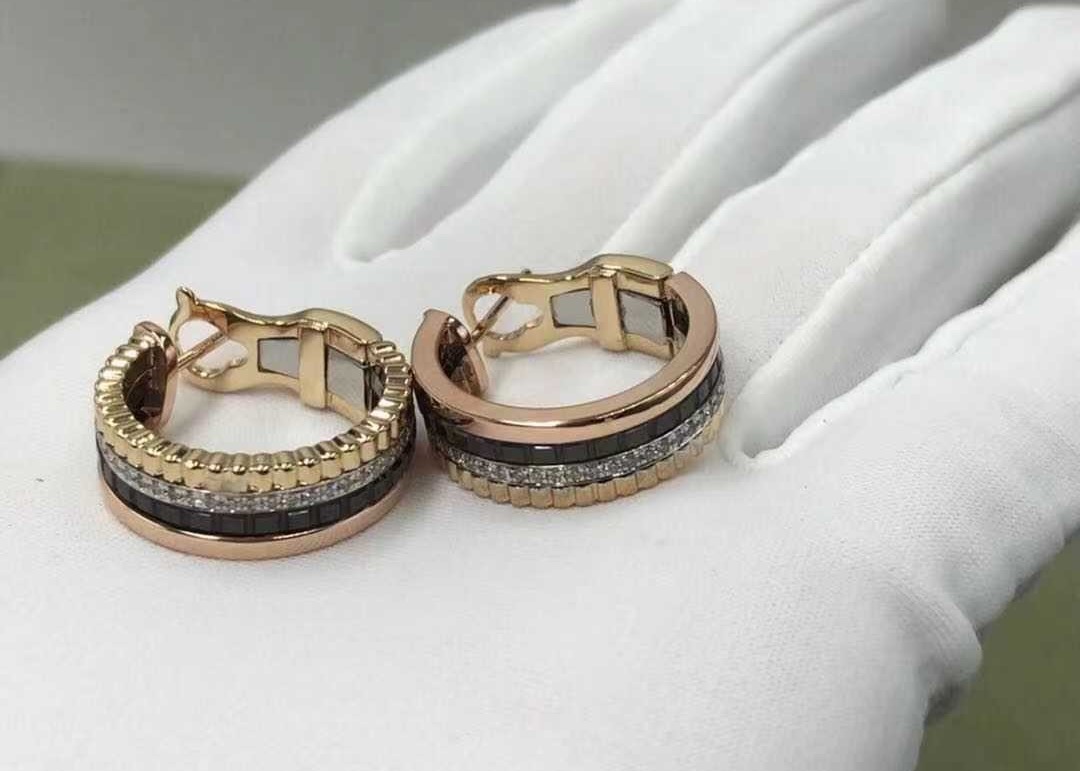 China Fashionable Quatre Ceramic Small Gold Hoop Earrings For Women on sale