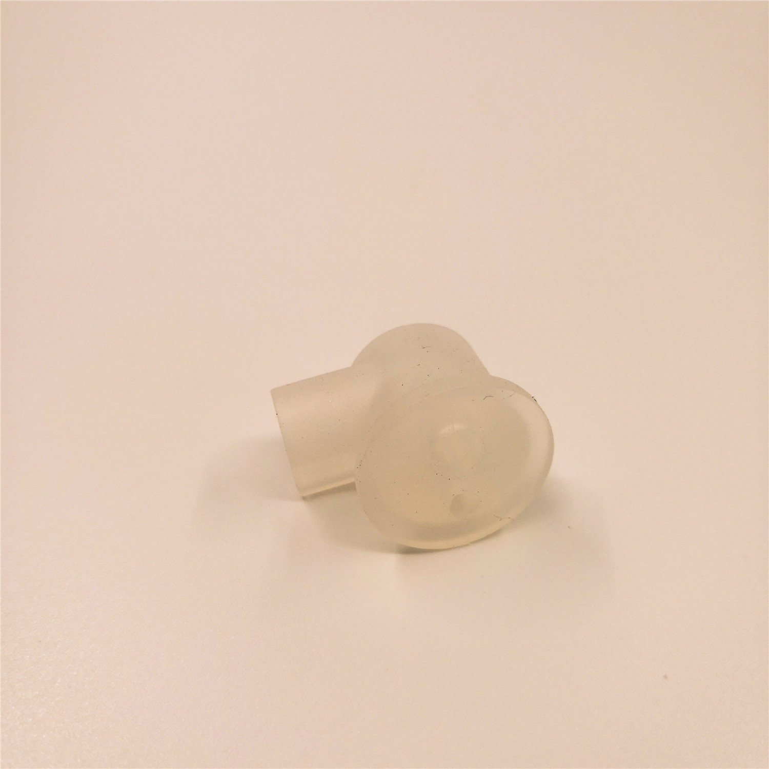 China custom made sports bottle cap valve made of food safe silicon on sale