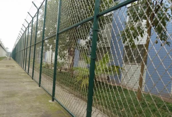Welded razor wire mesh Security fence