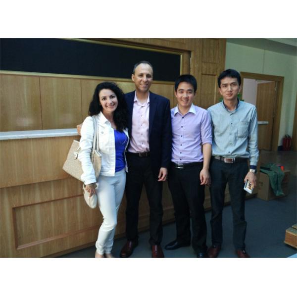 P3.91 OEM Large Digital Display Video Wall With Low Brightness / High Gray Scale