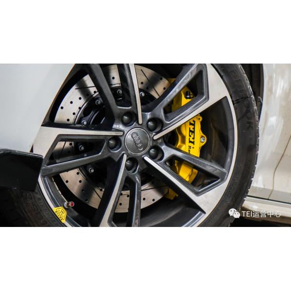 Front Big Brake Kit 4 Piston Caliper With 355x28mm Rotor BBK Auto Brake System For Audi A4L 18 Inch Car Rim