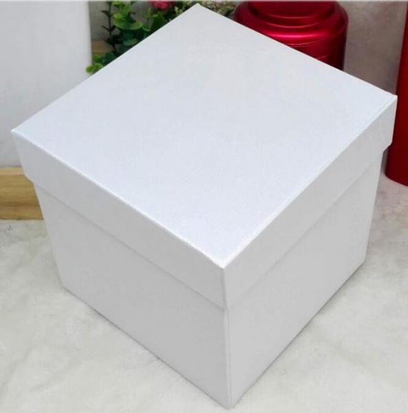 wholesale Custom logo dragon luxury cosmetic packaging paper gift box,wedding paper jewellery white gift box with ribbon