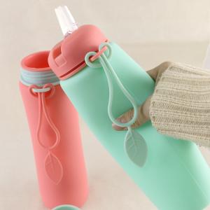 China Pink Green Reusable Silicone Water Bottle For Outdoor Sports Travel OEM on sale