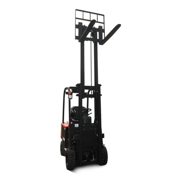 1500KG Logistics Forklift , CPD15 4 Wheel Drive Forklift