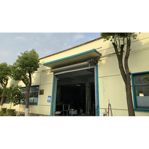 Beer 120mm Round Bottle Labeling Machine 200 Bottles Per Minute