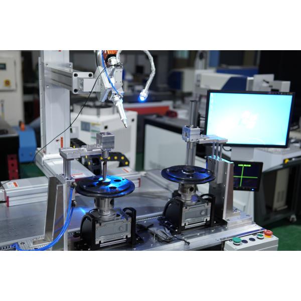 Double Work Position Four Axis 1000W Laser Welding Machine For Metal