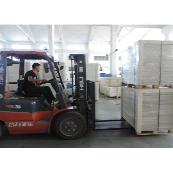 White Color Corrugated Plastic Sheets 4x8 PP Fluted Customized Extruded