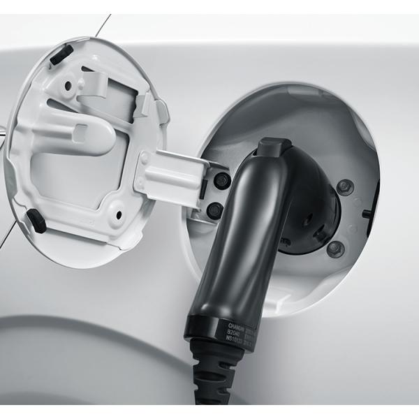 2023 Changan Eado Ev460 Sedan Energy Electric Car with Maximum Power of 100kw and Maximum Torque of 245 N.m