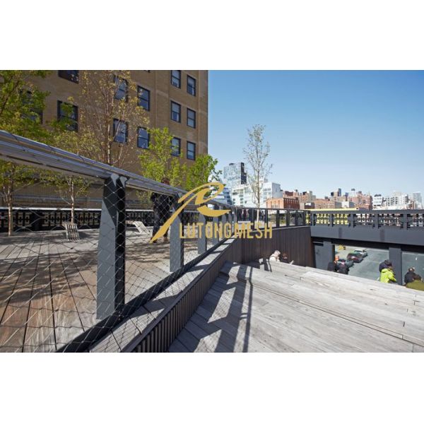 Anping flexible stainless steel cable mesh,diamond mesh fence wire fencing