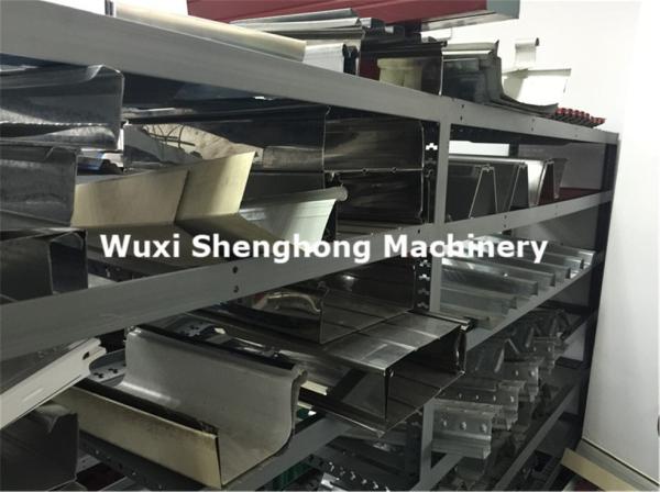 Cheap C / Z Interchage Purlin Cold Roll Forming Machine With Mitsubishi Transducers for sale