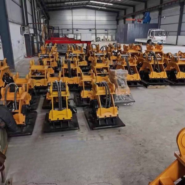 Hydraulic Vibration Excavator Plate Compactor Suit for 12-16 Tons
