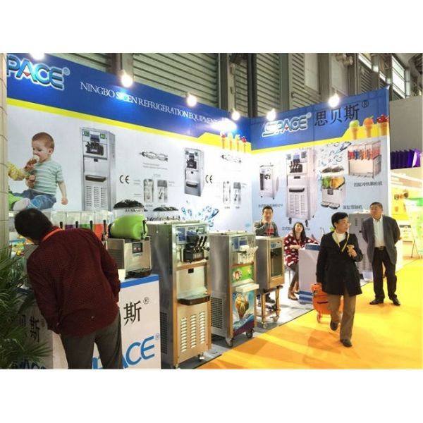 Single Flavor Soft Serve Freezer With Food Grade Stainless Steel Beater