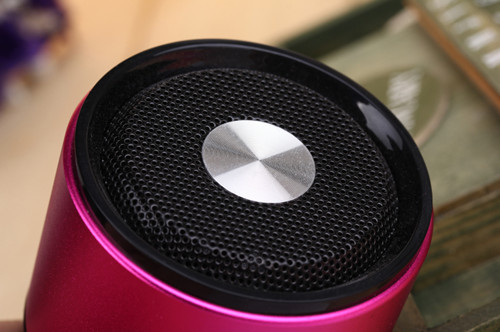 good manufactuer hands free function Column Bluetooth speaker