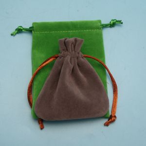 Casual Short Plush Drawstring Jewelry Bag Solid Pattern Easily Opened / Closed