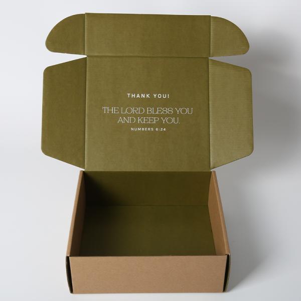 Embossing Debossing Kraft Corrugated Box Brown Craft Packaging For Hats And Clothes