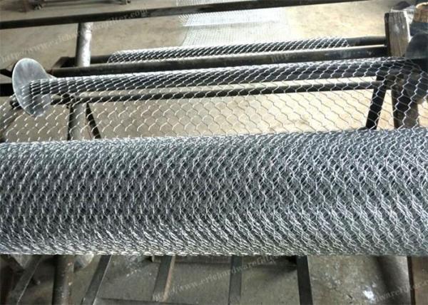Cheap flat surface 1.8m Hexagonal Chicken Wire Mesh For Cages for sale