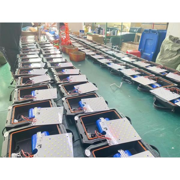 IP65 waterproof 60W 100W 200W 300W 500W RGB Solar Flood Light with remote app control color changing outdoor decoration