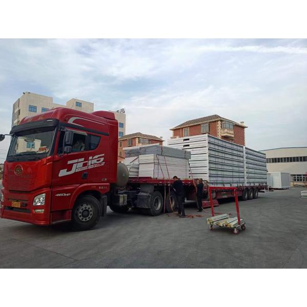 Portable Mobile Prefabricated Folding Container House Is Suitable For Construction Site Or Army