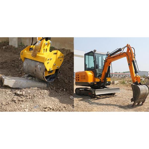 Multifunctional Farm Mini Digger Excavator 0.8T Small Scale New Condition