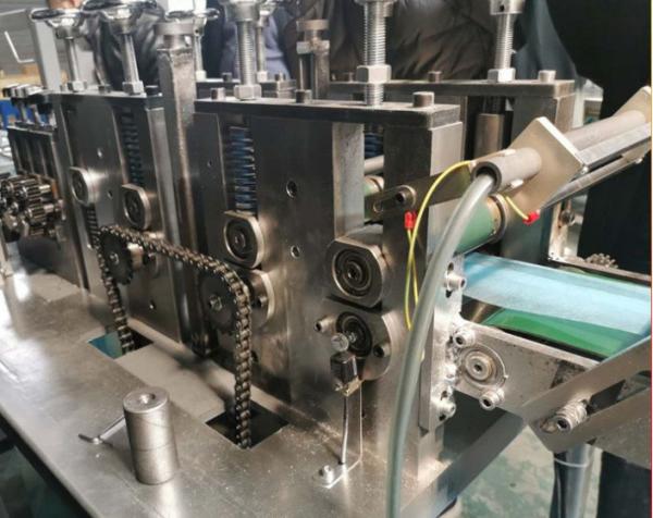 Cheap High Speed Automatic Mask Producing Machine With PLC Control AC380V for sale