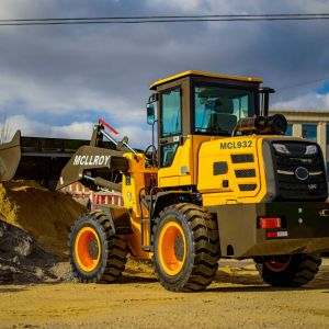 Multifunctional 2 Ton Wheel Loader Small For Construction Agriculture