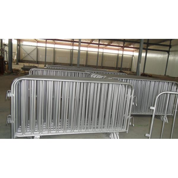 fully hot-dipped galvanised exceeds and Meet Australian standards crowd control barriers