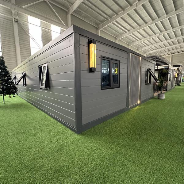 Cheap 12kw Power Consumption 40ft Expandable Container Home for 3-6 People with Electrical System and Circuit Breaker System for sale