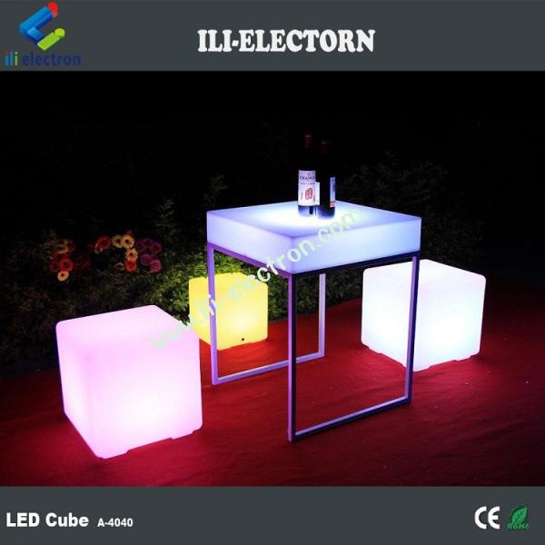 Muti-Color LED Illuminated Cube Stools 40 Cm Rechargeable Remote Control