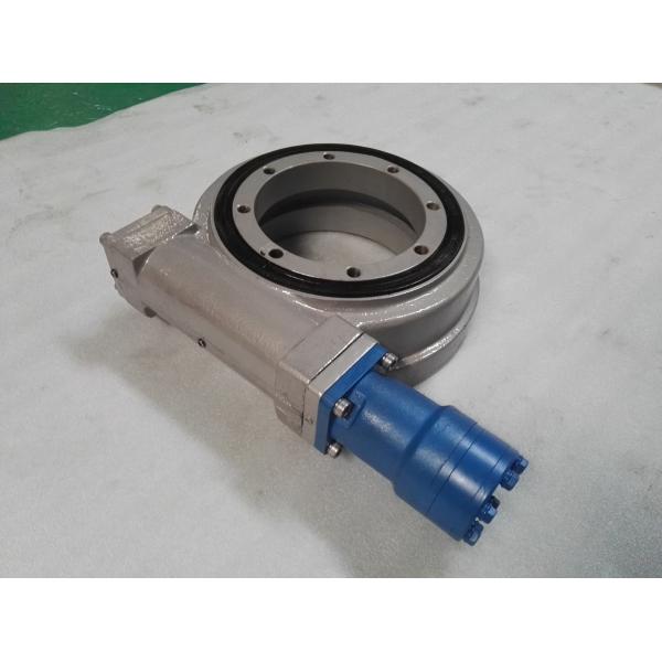 Single SE9 Solar Slew Drive With 24 VDC Geared Motor For Industrial And Solar Trackers