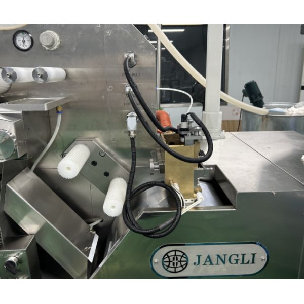 5000-100000 Capsules/H 6 Inch Servo Soft Gelatin Encapsulation Machine Stainless Steel