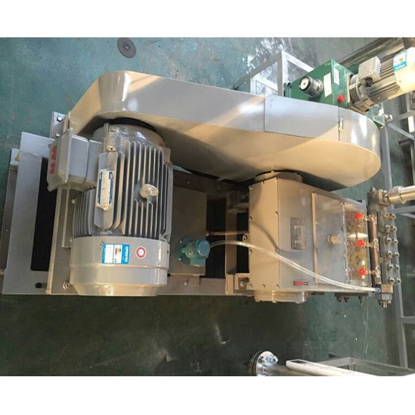 CO2 high pressure pump