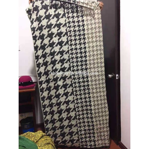 Stock scarf Mohair material Wool material Cotton material Bright and beautiful