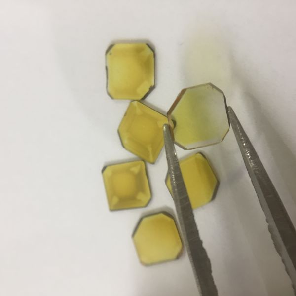 Lab Grown Synthetic Yellow Diamond Hpht Mono Diamond Plates 3*3*0.3mm