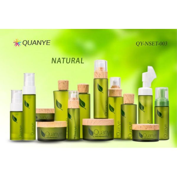 Eco Friendly Pump Custom Cosmetic Bottles With Wooden Cap , Empty Plastic Pump Bottles