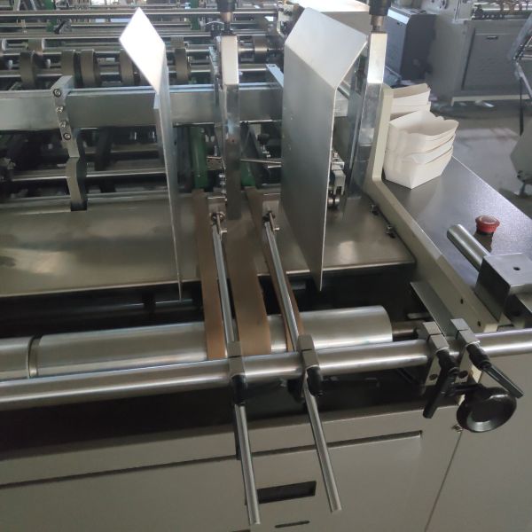 Non standard carton machine # decorative works # food carton # disposable lunch box # Hot-melt adhesive process