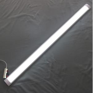 No Flickering Linear Batten Light with Non-Waterproof, Variety of Color Temps,