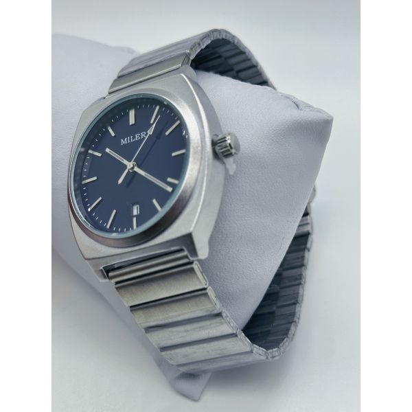 18mm Classic Stainless Steel Strap Watch Water Resistant To 30m With Luminous Hands