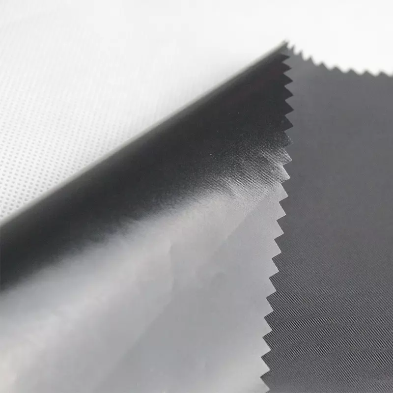 38gsm 20D Lightweight Polyester Taffeta Waterproof Fabric For Padded Jacket