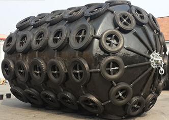 Polyurethane floating fender for dock protection