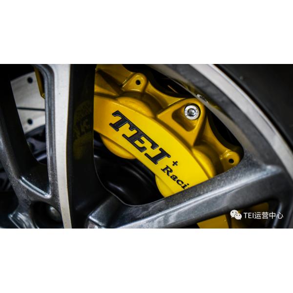 Front Big Brake Kit 4 Piston Caliper With 355x28mm Rotor BBK Auto Brake System For Audi A4L 18 Inch Car Rim