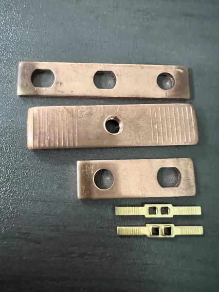 Cheap Custom Copper Busbar Contact Plates – Precision Machined Electrical Terminal Pads for Grounding, Power Distribution & Switchgear for sale