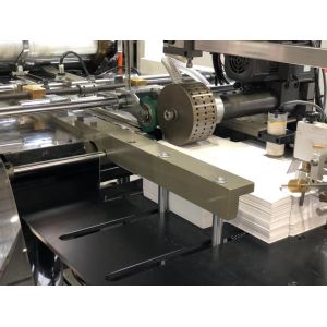 Best 8100 KG Carton Box Manufacturing Machine With 45 L Glue Tank Capacity wholesale