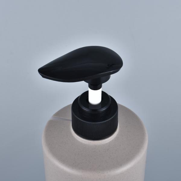 Customizable Skin Care Refillable Shampoo Containers 32oz Pump Bottle Leak Proof