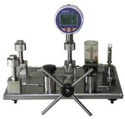 Hydraulic Stainless Steel Pressure Gauge Calibrator 0 ~ 250MPa