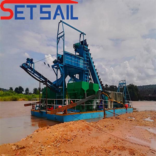 China Factory Chain Bucket Mining Dredger for River Mining Project