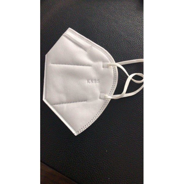 White KN95 &FFP2 Disposable Face Mask for self usage with FDA/CE approved