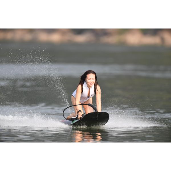 2 Hours Endurance Electric Jet Body Board with 60km/h Max Speed and Water Thruster