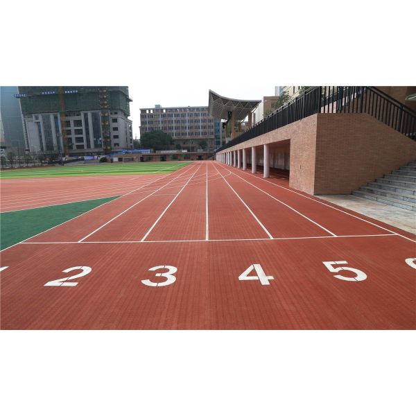 Green Rubber Prefabricated Running Track Roll 13mm IAAF Certificate UV Resistant
