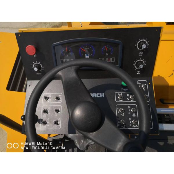 Width 4.5m Crawler Asphalt Paver Machine GYA4500 With High Drive System